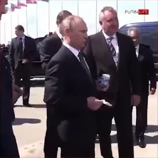 Putin Russia emoji 🍦
