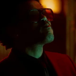 Эмодзи The Weeknd Blinding Lights 😤