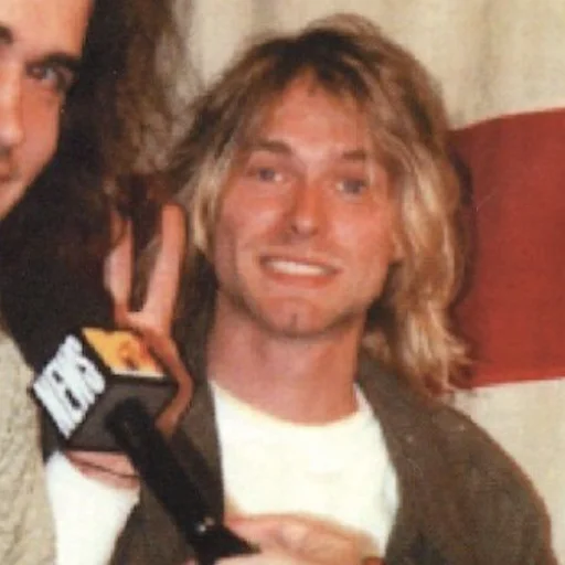Эмодзи Kurt Cobain 3 ✌️