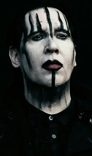 Стикер Manson 😚